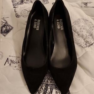NIB Bleecker & Bond Yasmine Pointed Toe Block Heel Pumps Sz 5.5 – Chic Staple